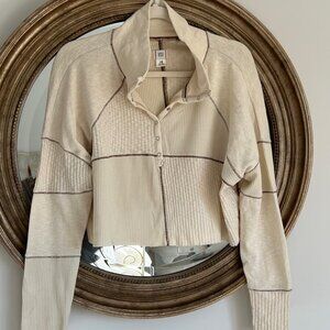 BDG Crop Long Sleeve Top (Size: Large)